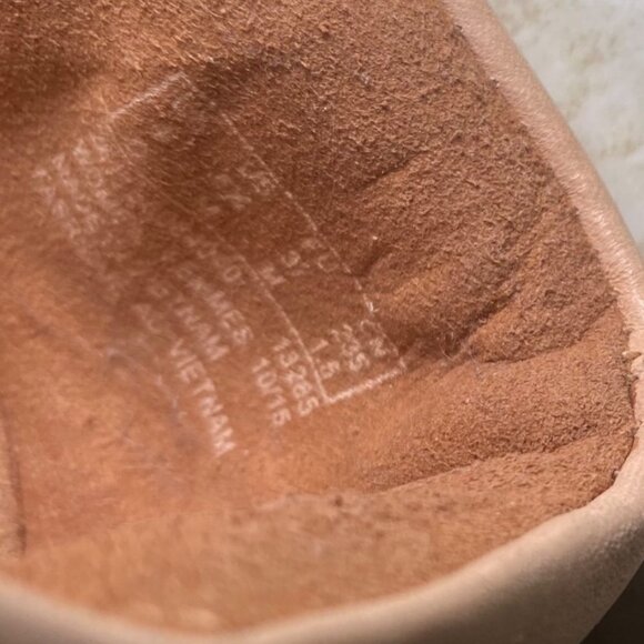 Clarks Nude Beige Ballet Flats Comfortable Cushioned Insoles Fairy Cottagecore - Picture 8 of 9